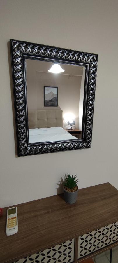 Alexandra'S Glifa Apartments Extérieur photo