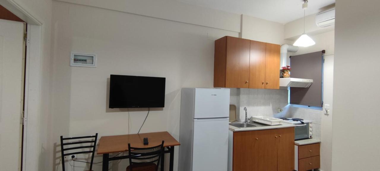Alexandra'S Glifa Apartments Extérieur photo