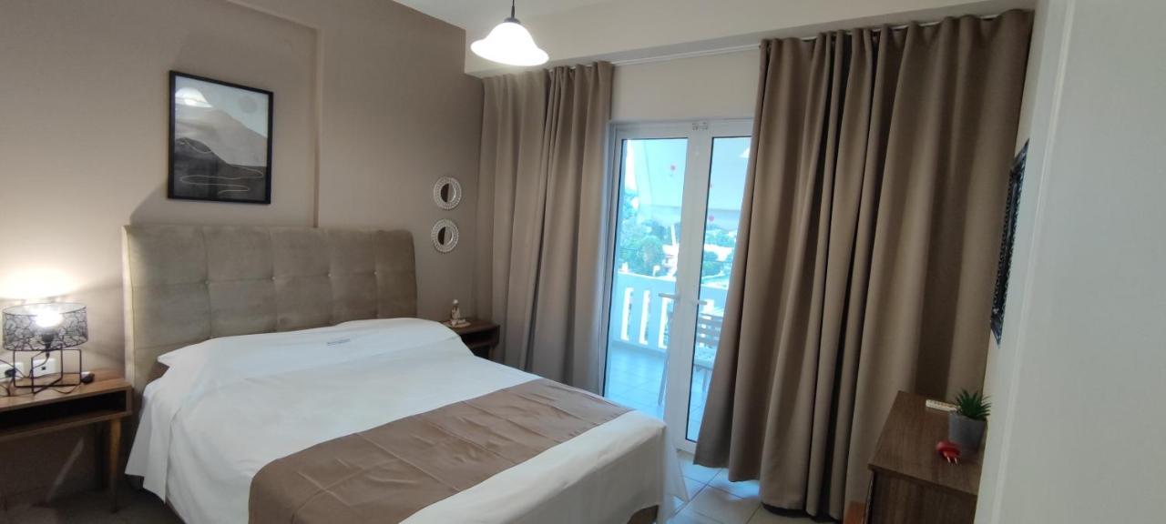 Alexandra'S Glifa Apartments Extérieur photo