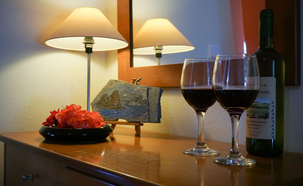 Alexandra'S Glifa Apartments Chambre photo